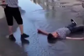 兄弟，我就是蹬下腿，你怎么就躺这了？