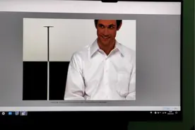 显示器非常刺眼，白，可以这样调整，眼睛很舒服！