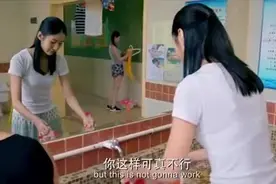宿舍姐妹教校花撒娇，校花的表现也太可爱了吧！