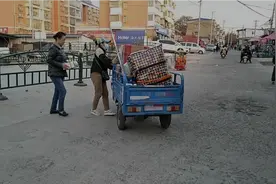 搬家可不是件轻松的事，先一点一点搬吧视频封面