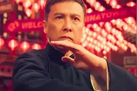 美国空手道教练来唐人街捣乱，叶问分分钟教他做人，被打成猪头视频封面