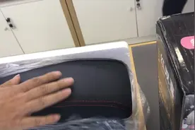 自己动手更换车内扶手箱