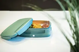 智能自加热饭盒问世，再也不用排队热饭了，上班族的福音视频封面