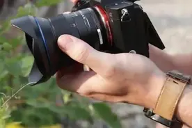 来自LensProToGo 老蛙镜头15mm F2.0的评测视频封面