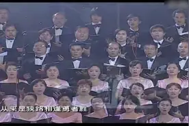 李海鹰指挥交响乐团现场演奏《亮剑》主题曲《中国军魂》，超燃！