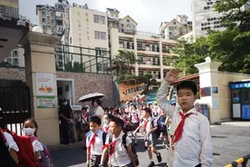 今年深圳中小学暑假不推迟，小学7月10日 宝宝们正式开始暑假模式视频封面