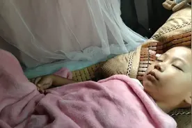 15年40万公里的飞度，被宝妈改造成房车旅行，吃住全能在车里解决视频封面