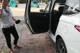 自主mpv长安欧尚a600，后排座椅放倒成大床，扭力梁悬架的功劳？视频封面