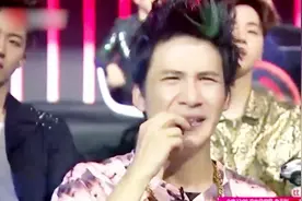 刚开场就这么炸？大张伟看的龇牙咧嘴！韩国男团惊艳亮嗓！视频封面