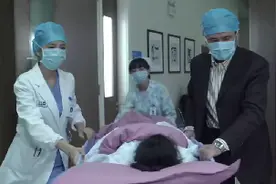 产科医生：女医生态度恶劣，患者立马停止了检查，真不配当医生视频封面