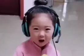 小姑娘一首《不怨爹，不怨娘》火了，简直太好听了！