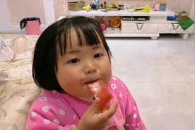 我长长的舌头，哈哈视频封面