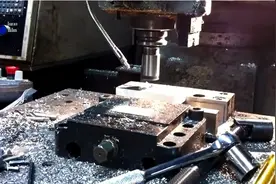 毁灭瞬间！看完车床看cnc撞刀,隔着屏幕感觉到了危险!