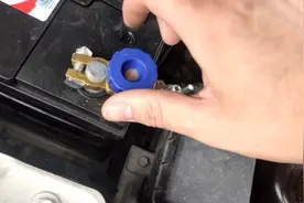 一个小小的零件，冬天零下20°汽车停放十天半个月都不怕无法启动视频封面