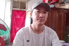 小东上嘴唇烂了一个洞，一吃饭就疼，不吃药靠这一招完美解决。