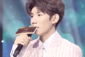 王源的18岁救助了两个绝症宝宝，这才是偶像该有的正能量！视频封面