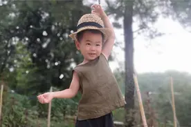 给儿子做了件苎麻小背心，跟商场卖的没有区别，带纸样详解视频封面