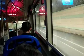 从贵阳北站坐BRT到市区，BRT方便快捷！
