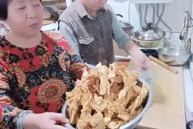 炸盘叉是老伴的拿手绝活炸出盘叉又香又脆不服不行视频封面