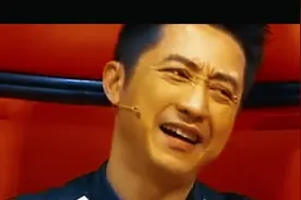 22岁烟嗓美女演唱《像梦一样自由》，汪峰瞬间转身，来头不小啊视频封面