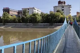 中国满族人和蒙古人聚居地是啥样？风景太美了！跟我去看看吧！视频封面