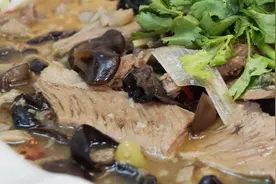 厨师长教你河南名菜西辣羊肉的做法，这味道能下三碗饭，收藏了