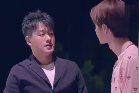 男子为进家门，竟想骑着总裁脖子上翻阳台，总裁：你想骑我脖子上视频封面