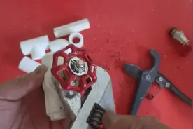 PPR阀门坏了，漏水渗水，换个阀芯，轻松搞定，效果不错视频封面