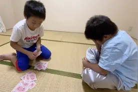 哥哥说这个扑克游戏叫：大富豪#其实我一点都不会玩扑克