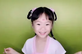 看一眼就会的儿童汉古发型，扎法简单好看，你确定不看吗？视频封面