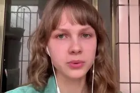 立陶宛美女小姐姐第一次来中国，被广州的的建筑震到了太可爱了视频封面