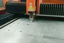 开激光三年拿月薪九千你们觉得怎么样