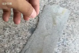 花1万多喷的真石漆，回家发现掉了一大块，回答网友一些疑问视频封面