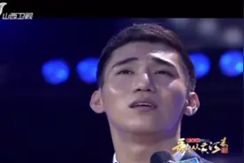 广西小伙天生“低音炮”嗓音，一首《乌兰巴托之夜》开口惊艳全场视频封面
