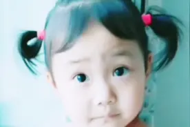 熙宝在闻啥？为啥自嘲是熊蛋包？小时候的熙宝太可爱