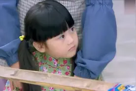 富少路边擦鞋遇到一个小女孩，竟然是自己亲生女儿，富少失控了视频封面