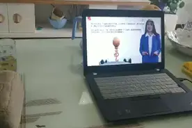 威海银滩，说的是国家号召虚拟经济示范区！我看不像！视频封面
