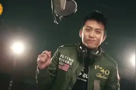 《奔跑吧兄弟》主题歌，《超级英雄》官方MV，简直好听至极！视频封面
