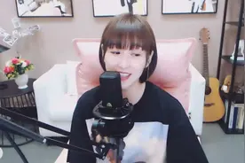 梁红演唱《说说爱情》，相互搀扶一生真的不容易，唱的真好!视频封面