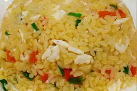 蛋炒饭这样做粒粒蓬松，家里孩子一周吃7次，四川厨师教你，收藏