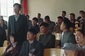 苏联原子弹授课却不让记录，小伙邪魅一笑，念了首中国古诗搞定！