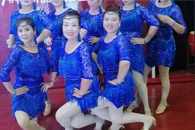 《进行曲》视频封面