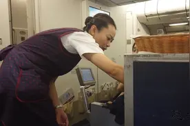 国航7个小时飞迪拜，机餐怎么样呢？视频封面