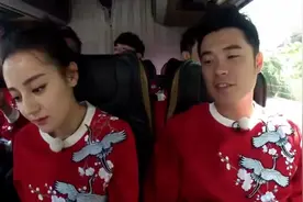 节目未播糖渣 鹿晗一直偷偷回头看迪丽热巴视频封面