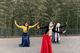 北京紫竹院广场舞（吻你）青青老师（睿睿母女老师）演绎视频封面