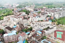 航拍四川最美的小镇，好大一片平原，是你的家乡吗？视频封面