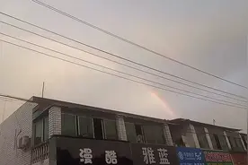 成都龙潭寺天空出现了奇观！视频封面