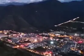 山顶实拍云南红河州一个小县城全景视频封面