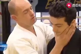 告诉你一个秘密，这个地方轻轻一巴掌就能晕