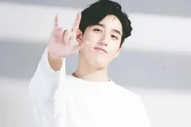 分享由Tor&Ferny主演的泰剧《新铁石心肠》第二首MV-《你的心》